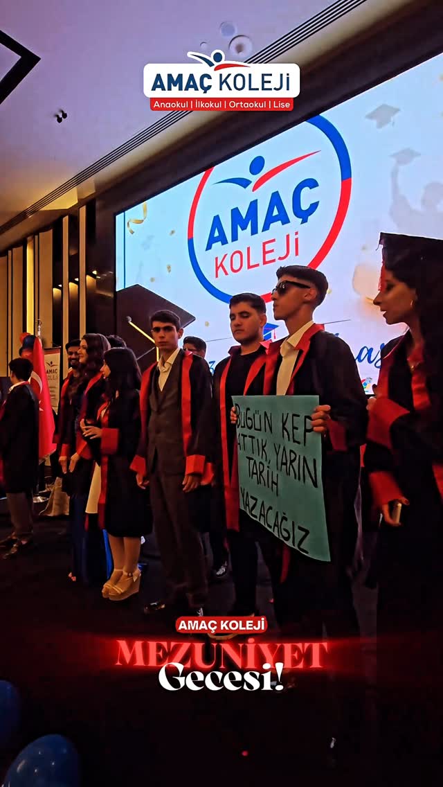 Lise Mezuniyet Balosunda Gurur Dolu Gece